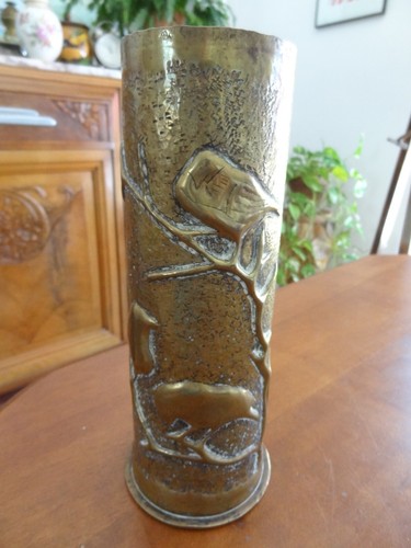 Ancien obus sculpté - obus,