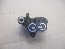 Etrier de frein avant pour