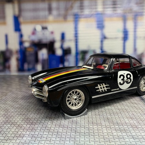 Paire maquette voiture - paire, 1:18