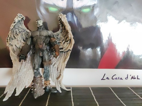 Figurine wings redemption - figurine,