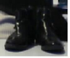 vêtement bottine noir en cuir  taille 37 pris 10  livraison mondial relais 6,99