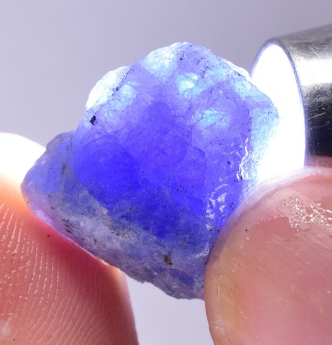 28cts gem tanzanite rough - tanzanite,