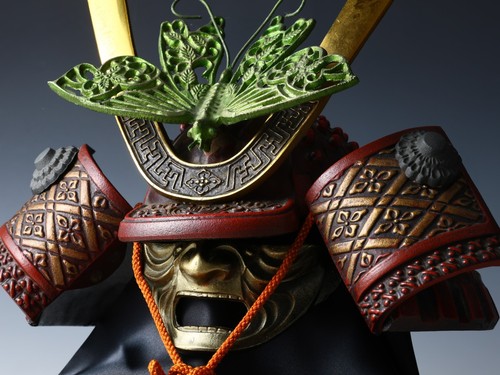 Ancien casque japonais