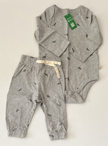 Nwt baby gap - nwt,
