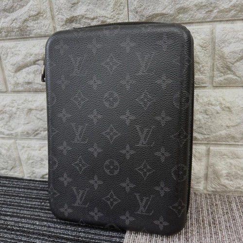 Louis vuitton monogram - louis,