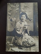 Cpa "Carte PHOTO" - JAPONAISE en tenue fumant