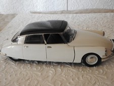 voiture miniature CITROEN DS