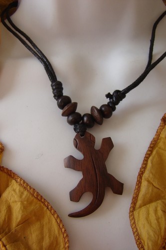 Collier ethnique pendentif