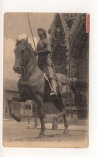 Carte postale REIMS Statue