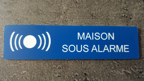 Plaque gravée maison sous - gravée",