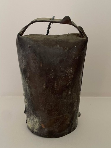 Ancienne cloche pour betail - cloche,