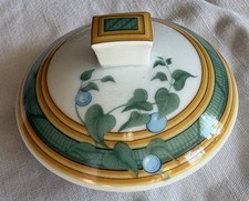 COUVERCLE EN PORCELAINE DE