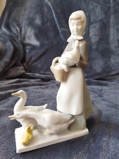 Ancien Sujet Animalier  en Porcelaine Allemande Avec Couronne Couple D'oie 