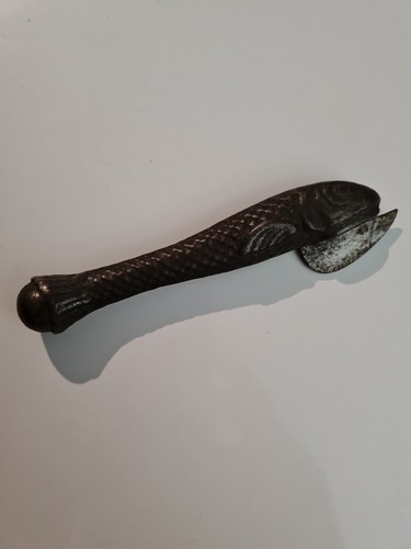Couteau ouvre boite poisson - couteau,