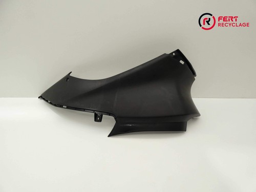 Plastique sous selle - , gauche