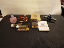 lot de miniatures de parfum