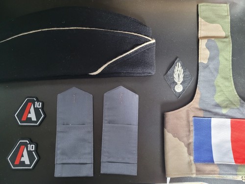 Superbe lot militaire calot - superbe,