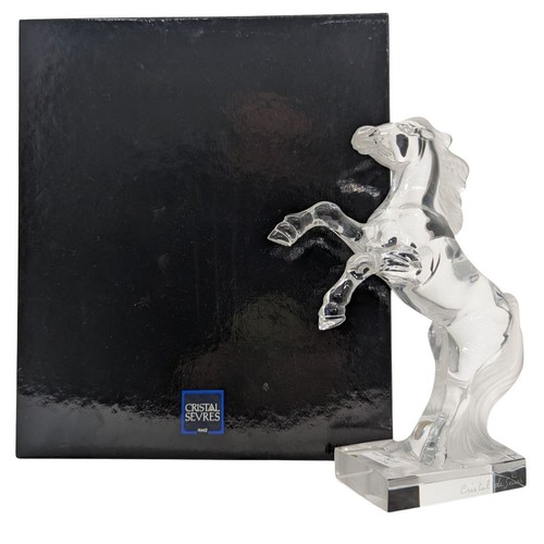 Statuette verre dépoli