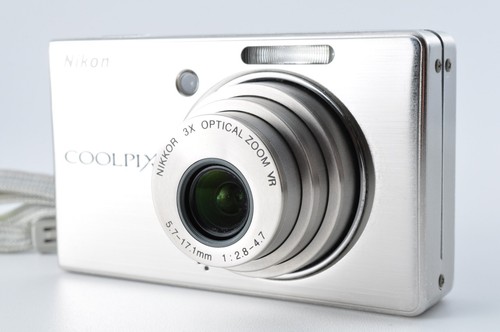 Near mint nikon - [near,
