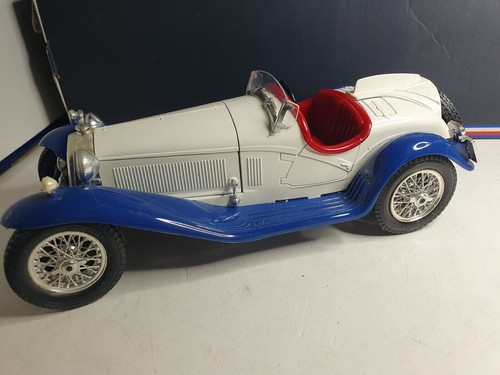 Burago alfa romeo 2300 - burago,