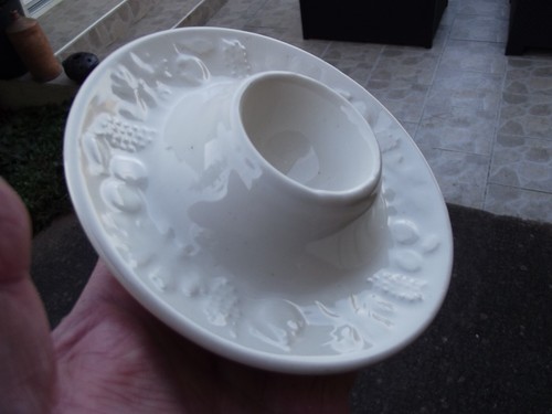 Ancien coquetier faience
