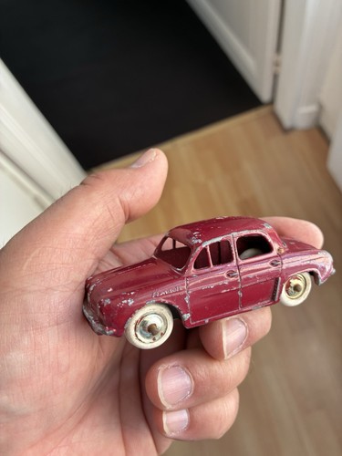 Cij renault dauphine - cij,