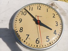 ANCIENNE PENDULE D USINE