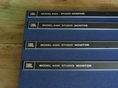 Jbl 4320 paire logo front - de,