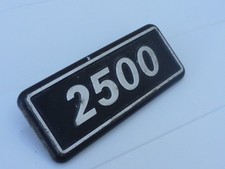 FIAT 2500 ancien insigne emblème logo sigle monogramme badge carrosserie métal