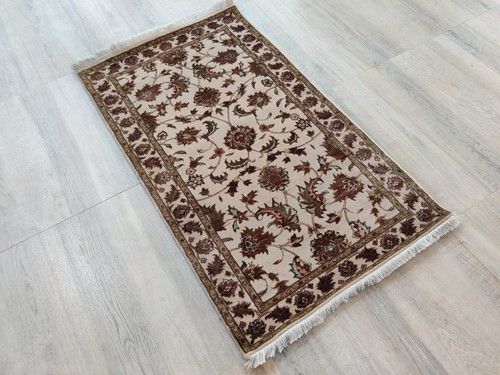 Petit tapis vintage beige x - tapis,
