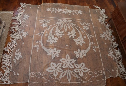 Magnifique ancien couvre - , lit