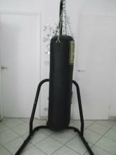 Boxe Sac de frappe Domyos Decathlon, son support, ses haltères et ses gants