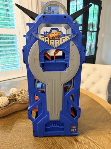 Hot wheels mega garage - hot,