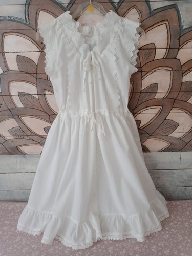 Linge ancien nuisette - linge, blanc