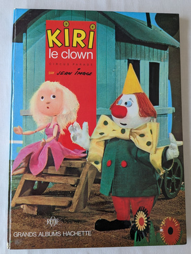 Kiri clown circus parade - circus,