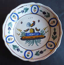 Nevers Assiette Faïence début 19ème coq et poules tbe d 23cm