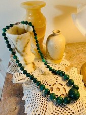 Collier perles pierre