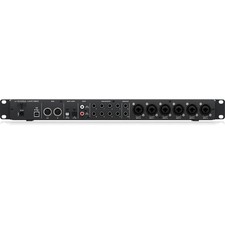 Behringer U-PHORIA UMC1820 -