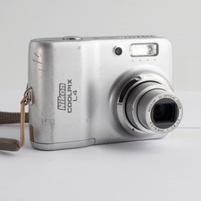 Nikon Coolpix L4 3x zoom 4 mp digital camera