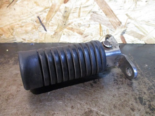 Repose pied avant gauche honda - pied,