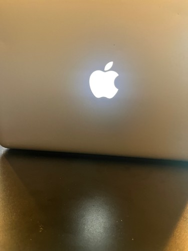 Apple macbook pro - apple, 2011