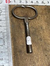 Clé d'horloge pendule