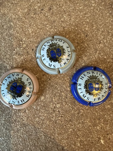 Lot trois anciennes - trois,
