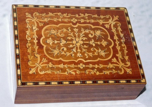 Ancienne vintage boite - ancienne,
