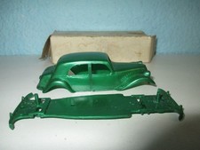 CITROEN TRACTION 11CV Verte Green Grun par CLE Clement Gaget N°2 au 1/48