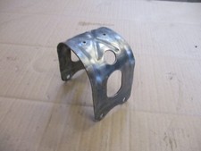 Support renfort de garde boue