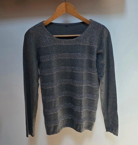 Pull fin gris élégant