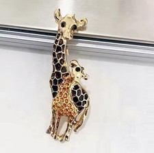 Broche Bijoux girafe et son