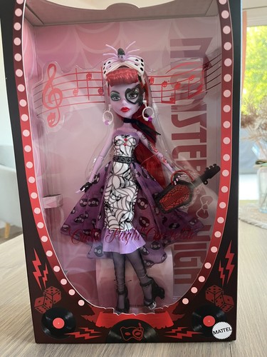 Monster high outta - monster,