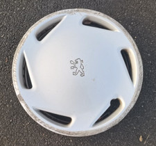 1 enjoliveur "PULSAR" origine